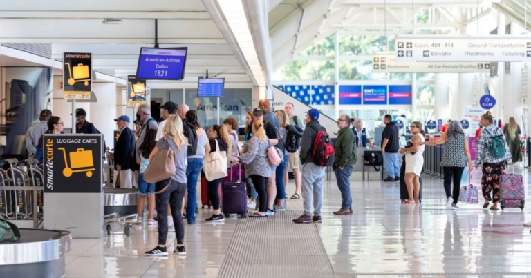 Southwest Airlines DSM Terminal - AirportTerminal.info